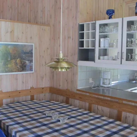 Three-bedroom Holiday In Idestrup 5 * Bøtø By